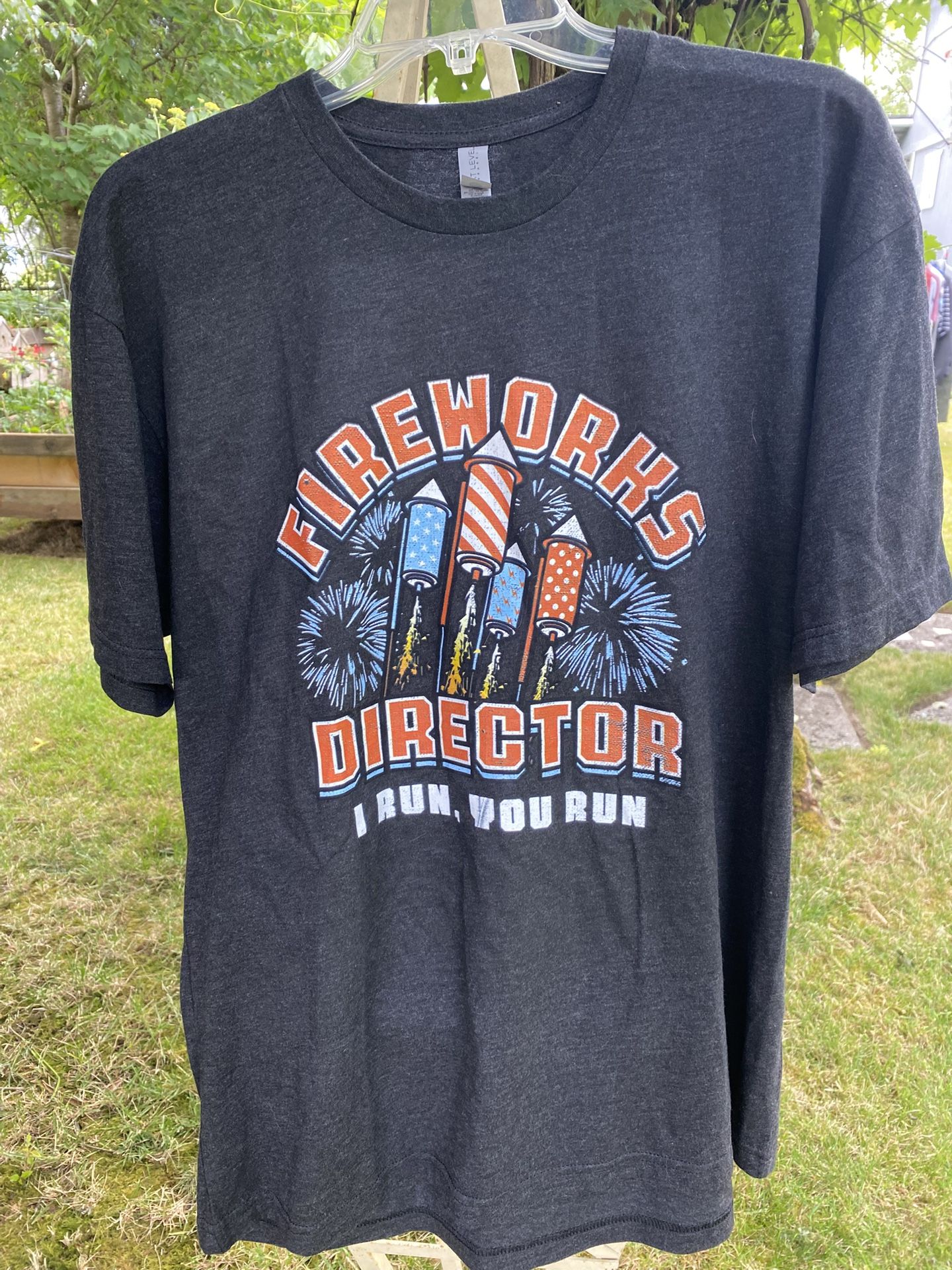 “Fireworks Director I Run, You Run” Men’s Size XL July 4th T Shirt
