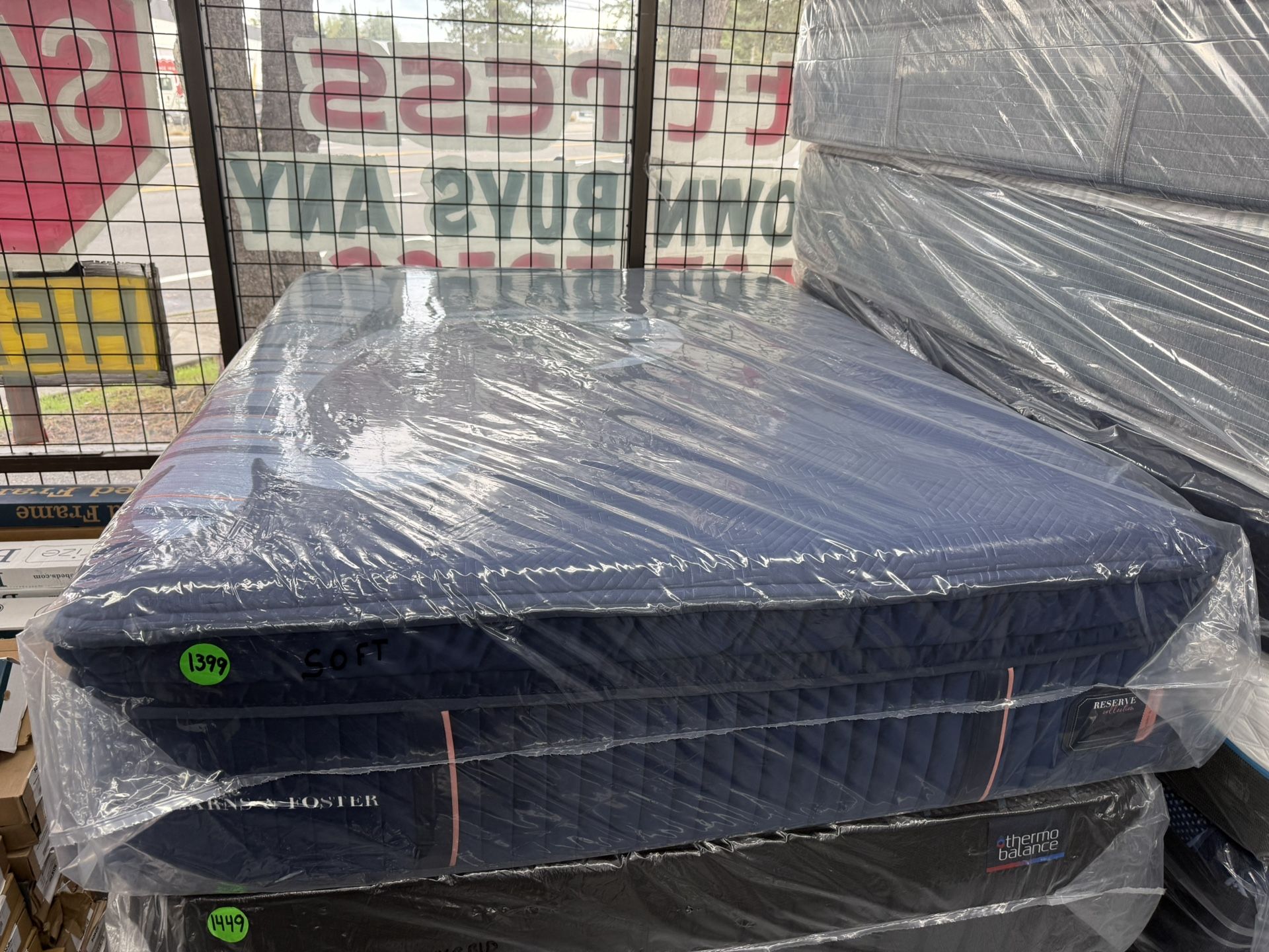 QUEEN SIZE STEARNS & FOSTER RESERVE (SOFT) PILLOW TOP MATTRESS & BOX SPRING BED SET