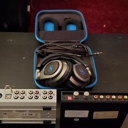 Serato SL-3 , Traktor Audio 8 Dj, Sennheiser HD 8 DJ Headphones