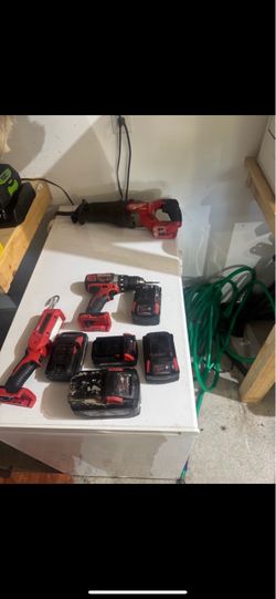 Milwaukee tools with multiple batteries