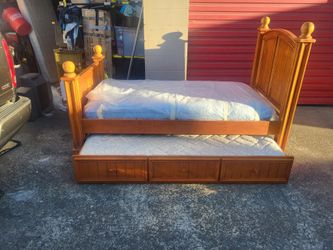 Twin trundle bed