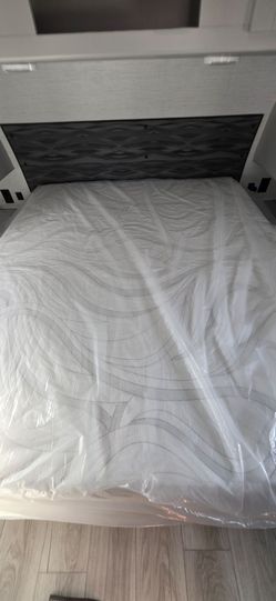 Rv trailers short queen mattress