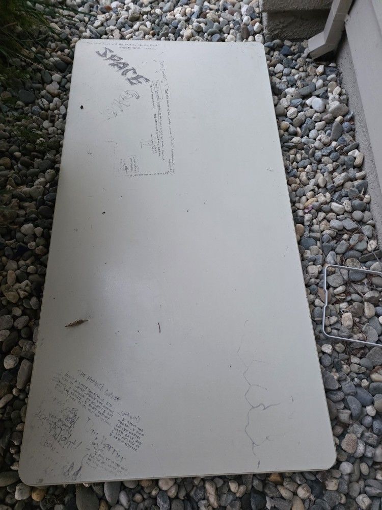 Free Folding Table