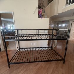 Litera De Metal Twin