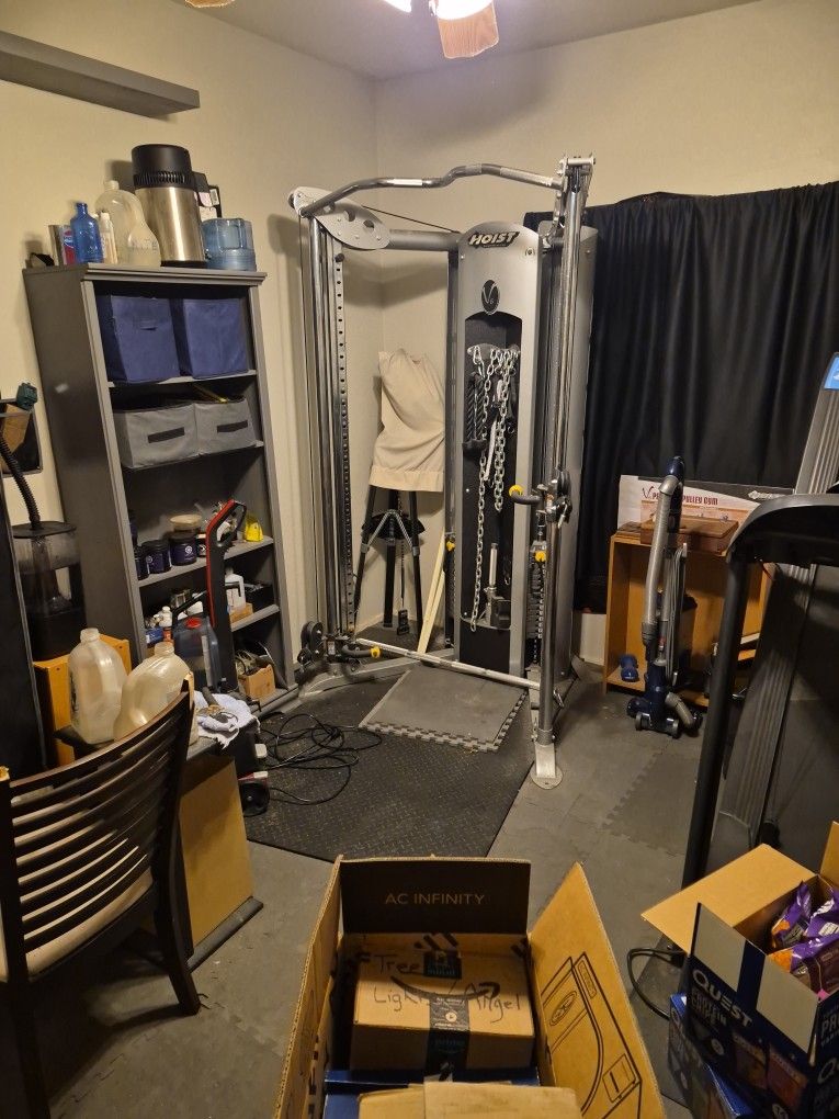 Hoist V6 Gym Equipment