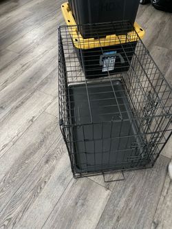 New dog cage for medium to large dog $25