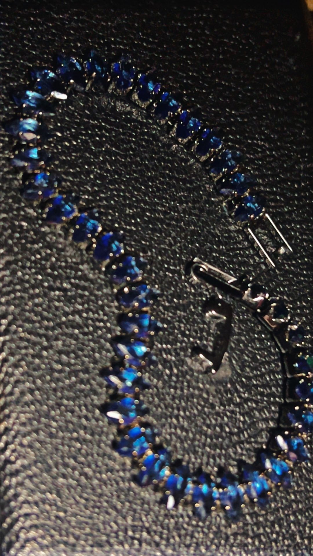 Dark Blue Cubic Zirconia Spike Cut Bracelet 6.89 Inch