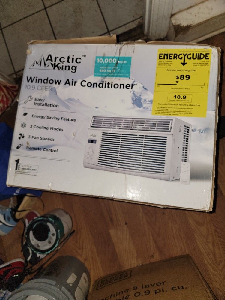 Window AC Unit (NEW)