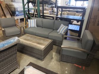 New 4pc outdoor patio furniture set tax included quality