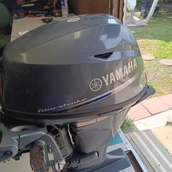 20 HP Yamaha 4 Stroke Year 2013 Only 10 Hours Very Good Condition 
