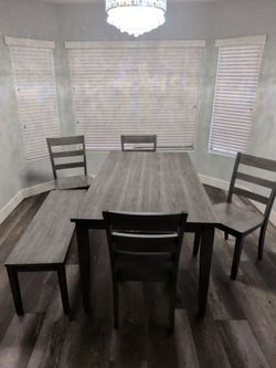 Dining room set