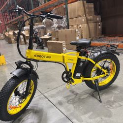 Folding electric bicycle