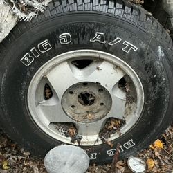Chevrolet/GMC Wheelset Rims & Tires 6 Lug 