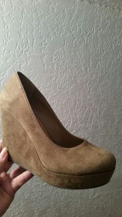 Brown wedge size 10
