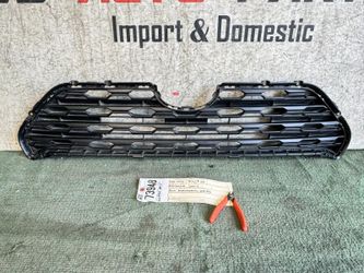 2019 - 2020 - 2021 - 2022 - 2023 TOYOTA RAV4 RAV-4 FRONT LOWER BUMPER GRILLE OEM AY73948