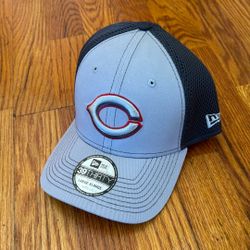 NEW ERA CINCINNATI REDS MENS GREY GREYED  39THIRTY FLEX HAT