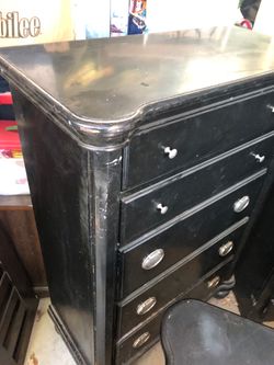 Dresser