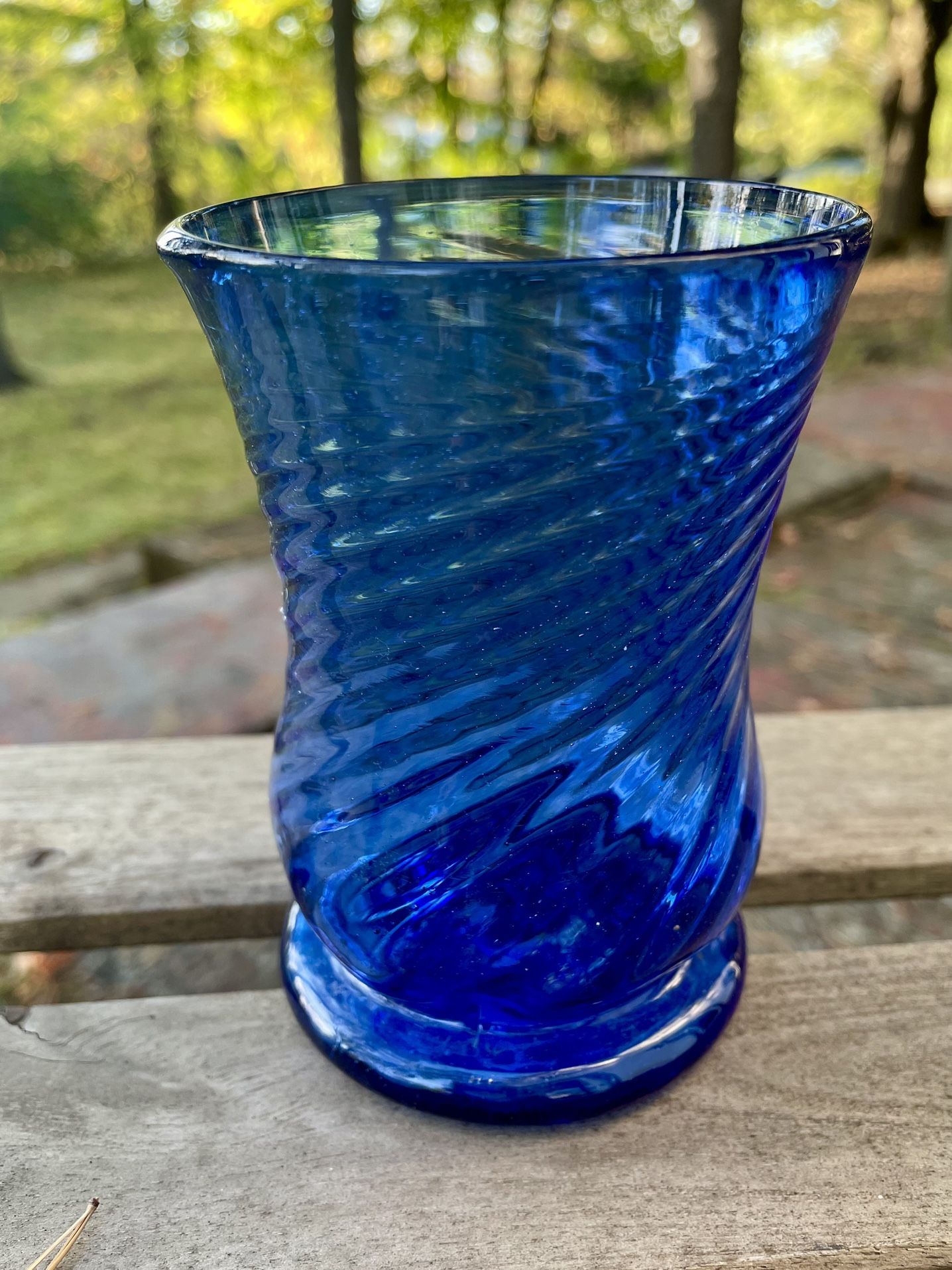 Vintage blue swirl vase - blown glass vase - cobalt blue vase