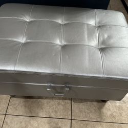 Ottoman With Storage 