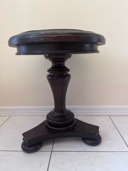 Round End Table