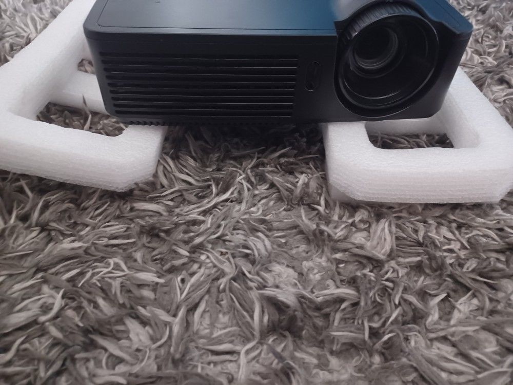 INFOCUS IN114 PROJECTOR for Sale in Delavan, WI OfferUp