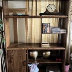 Entertainment Center – Excellent Condition | Delivery Available!