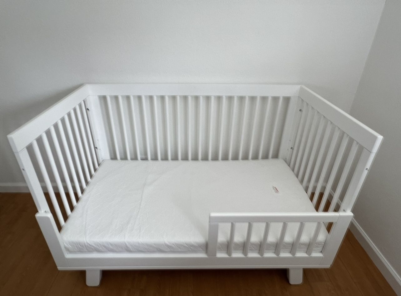 Babyletto Convertible Crib + Greenguard Gold Mattress ($632 new) — $250 OBO