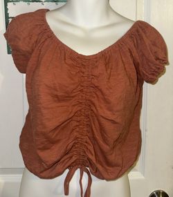 On/ Off the shoulder shirt