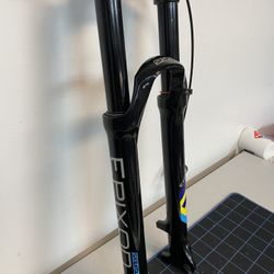 SR Suntour Epixon Mountain bike Fork. 120mm
