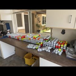 Golf Balls Prices Vary