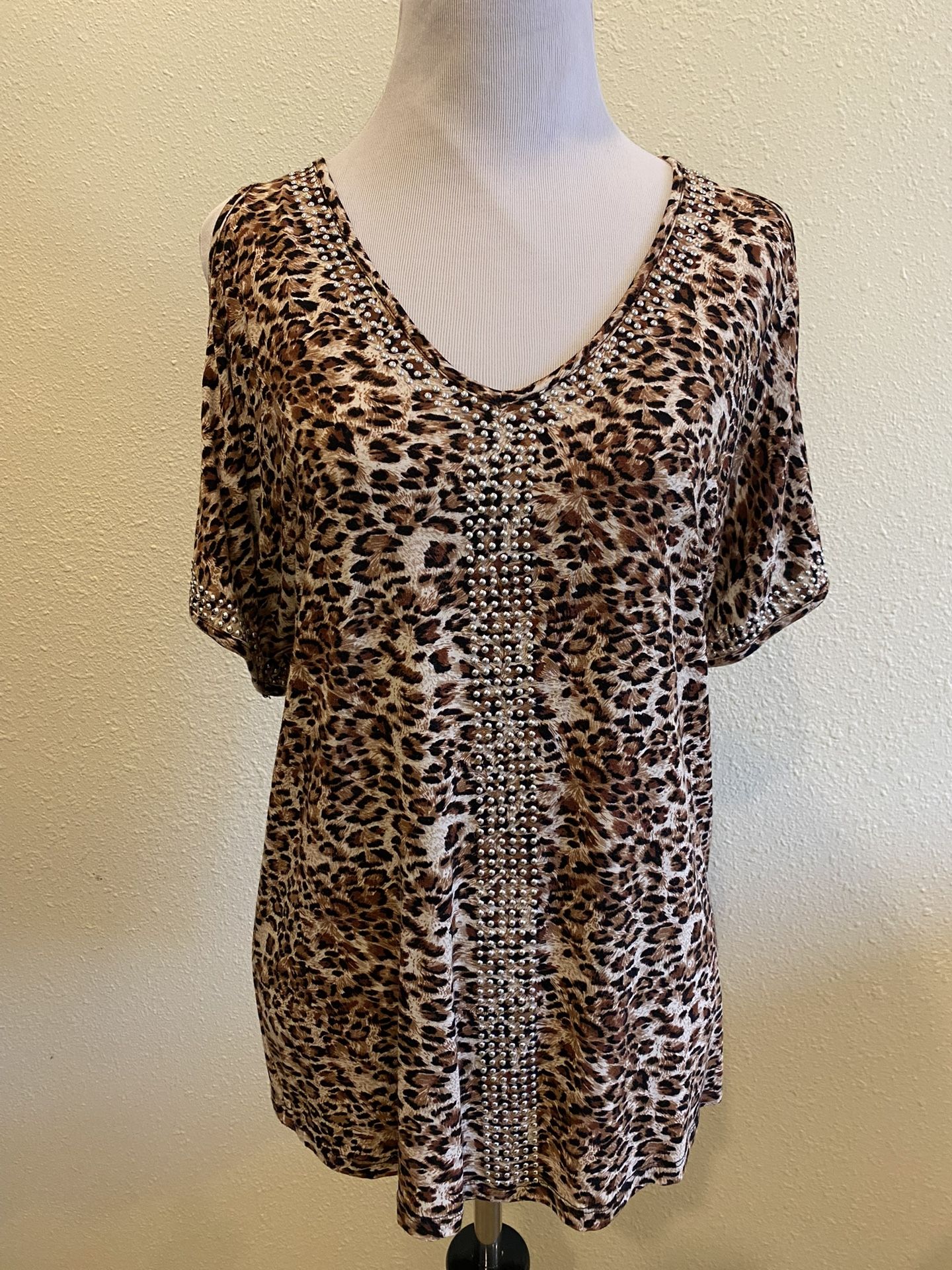 New Shirt Size M
