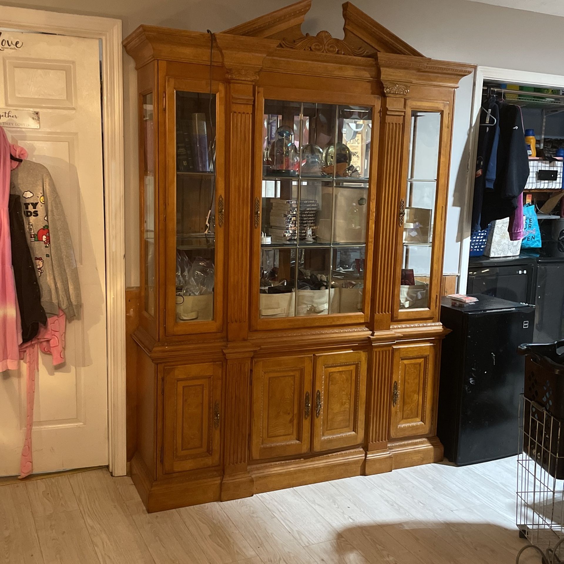 Maple Split Pediment China Cabinet 