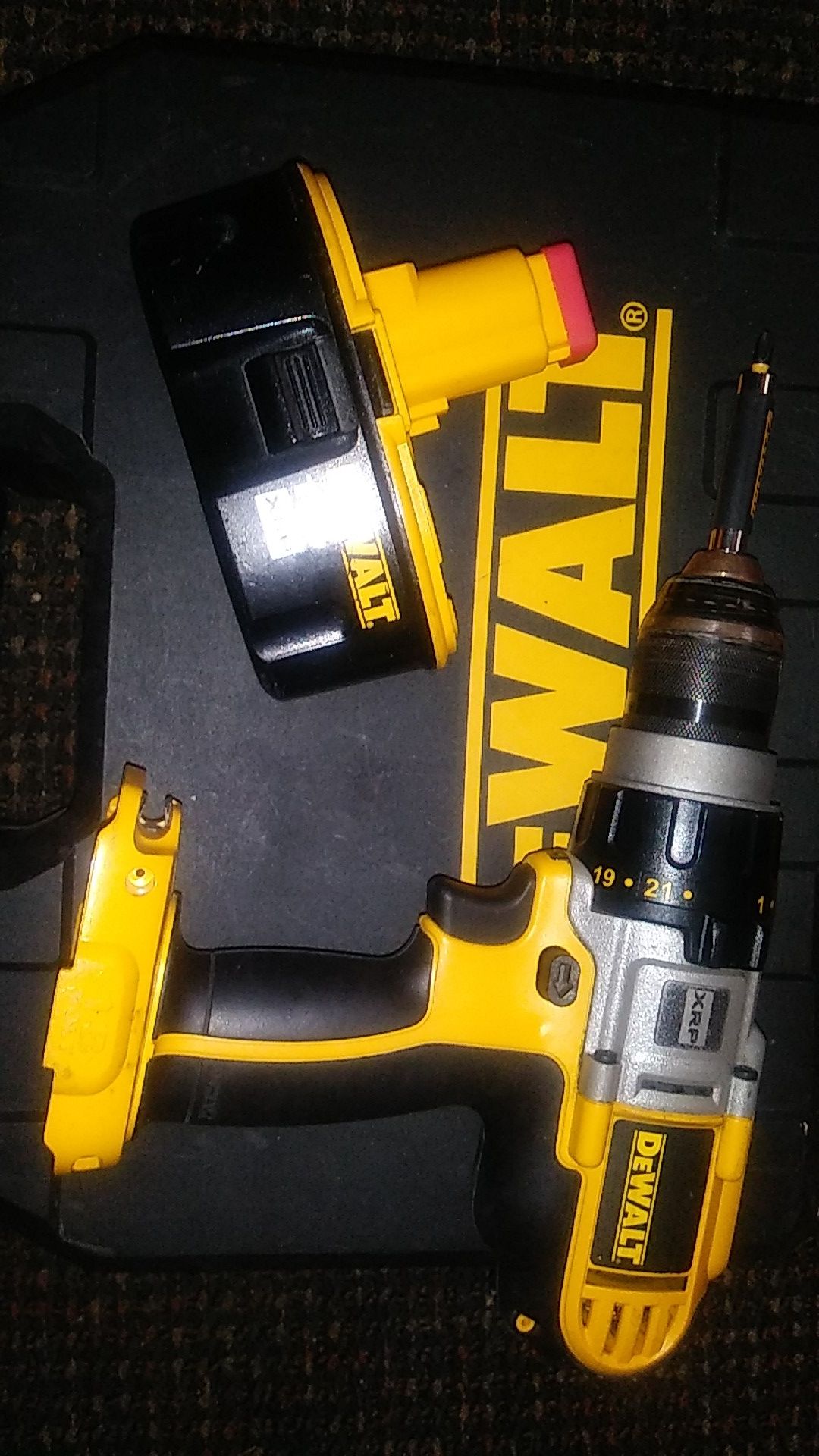 DeWalt 18v xrp drill
