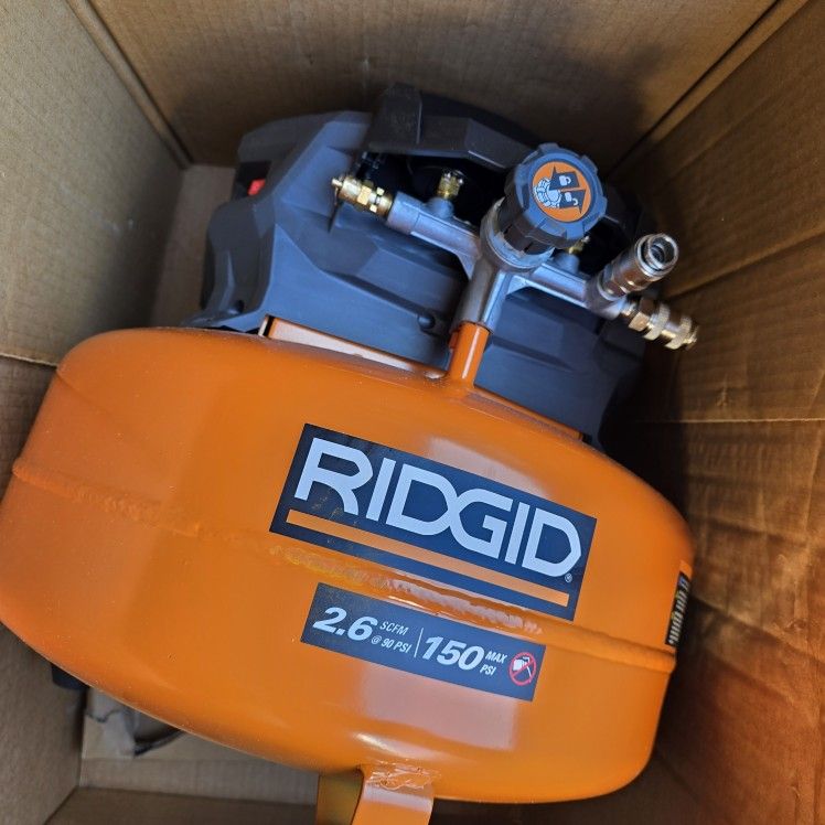 Ridgid 6 Gal. 150 PSI Portable Electric Oil-Free Jobsite Pancake Air Compressor with Dual Pressure Gauges and 2-Quick Couplers