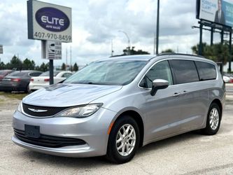 2020 Chrysler Voyager