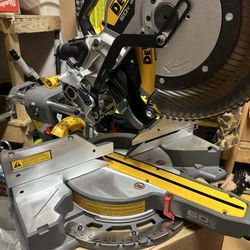 Dewalt Flexvolt Miter saw 