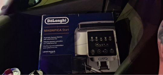 DeLonghi magnífica start expresso machine ***BRAND NEW***
