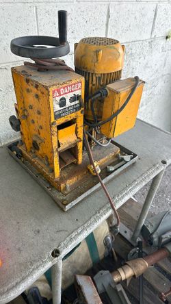Machine ( Wire Stripping)