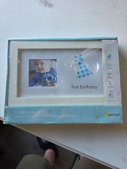 Pearhead 9 Milestones Baby Photo Frame