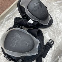 Husky Knee Pads 