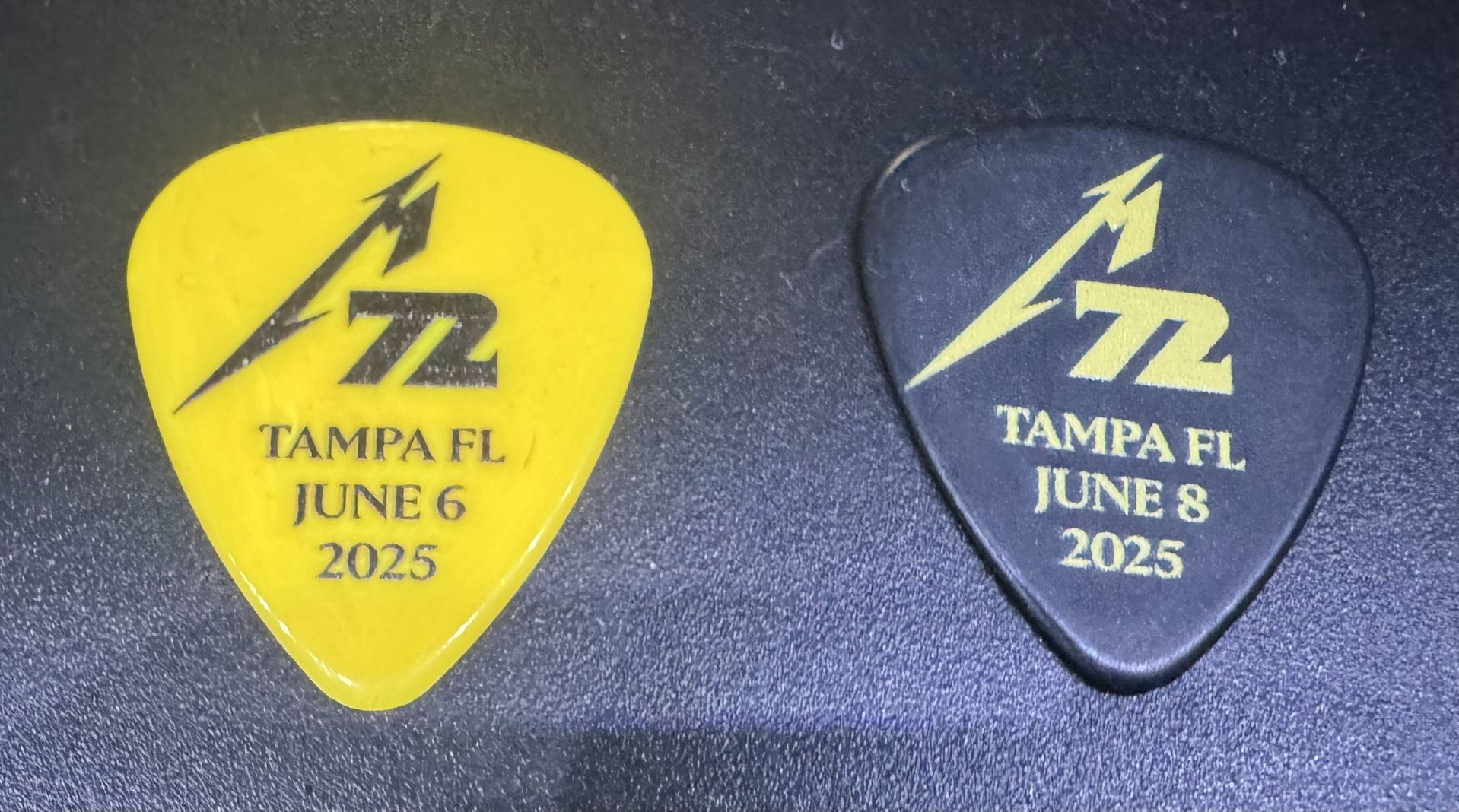 Metallica Tampa Exclusive Guitar Pics And Kirk Hammett Poster