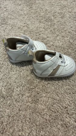 0-3 M Sneakers