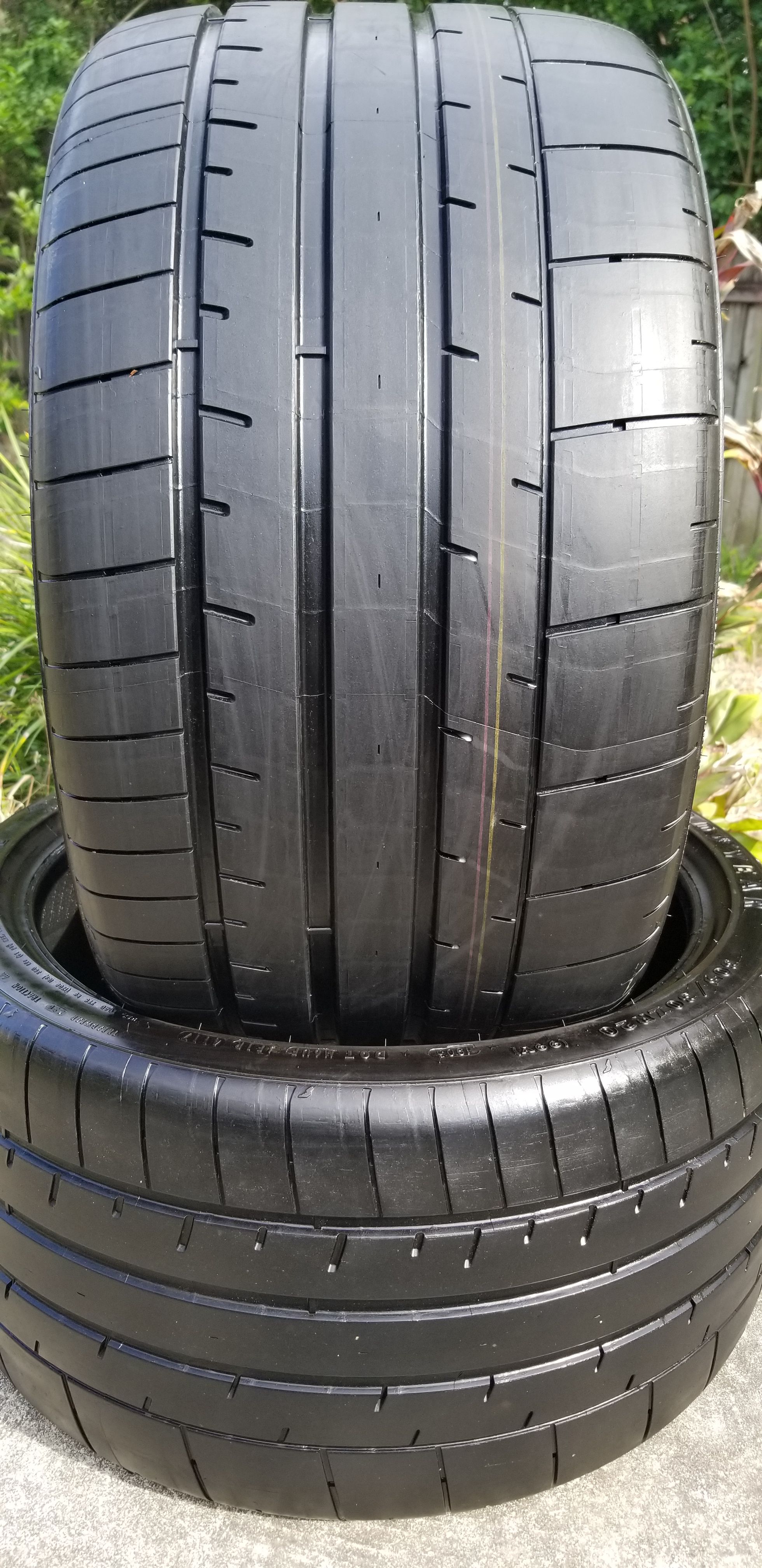 305/30/20 GOODYEAR EAGLE FI SUPERCAR 3. 99% TREAD CHEVY MUSTANG BMW MERCEDES