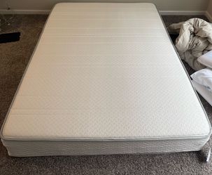 Queen memory foam medium firm mattress