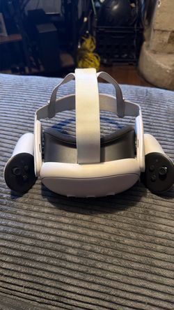 Oculus quest 3 (perfect condition)