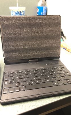 VersaType with Power Bank for 9-7” IPad Pro and IPad Air 2 and IPad Air