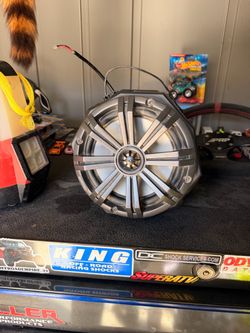 8” tower speakers