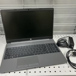 HP 255 G9 Notebook AMD Ryzen 3 - 8GB RAM - 256GB
