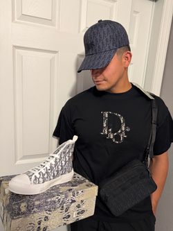 Dior Oblique B23 High-Top Sneakers