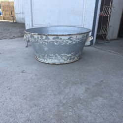 Large Galvanized Tub Bucket 